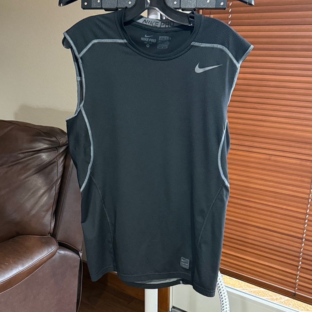Nike Men’s Black Sleeveless Dri-FIT Training Tank with Gray Stitching